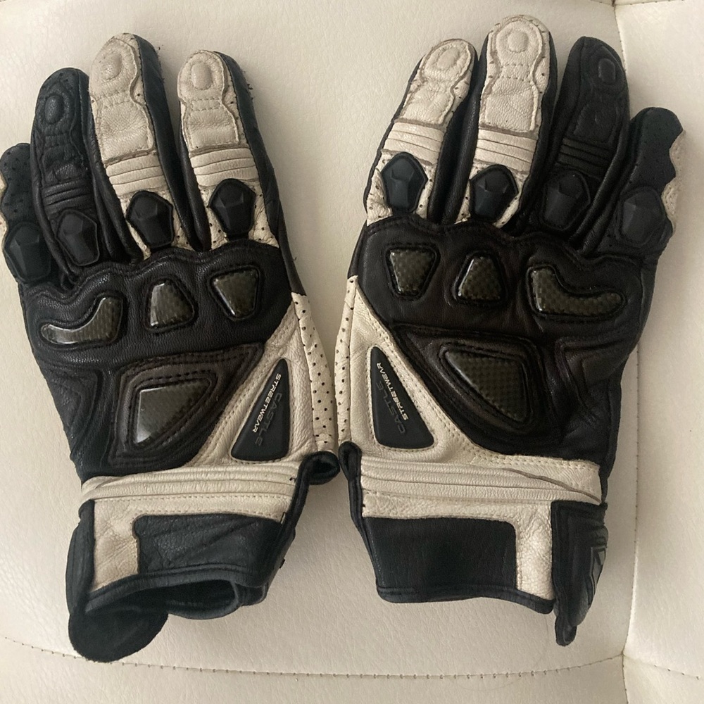 Castle Streetwear Padded Motorcycle Gloves Mens size Small